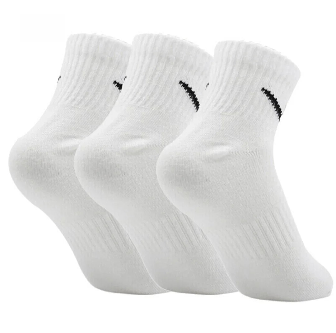 Nike Everyday Lightweight  Sports Socks Men's and Women's 3 Pairs Stocks for Athletic Training S M L  Breathable Socks