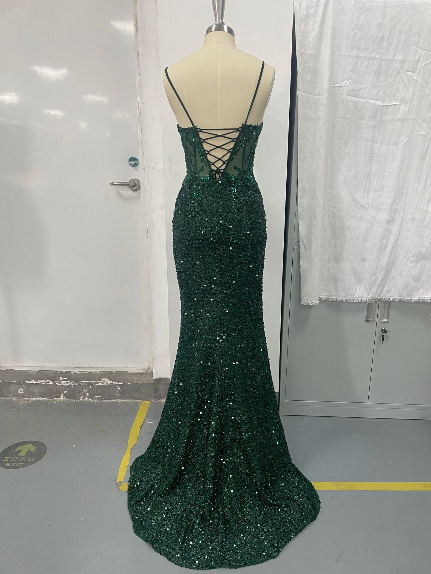 Luxury Beaded Mermaid Evening Dresses Sequin Prom Dresses With Slit 2024 Backless Sparkly Homecoming Dress Long Bridal Gown