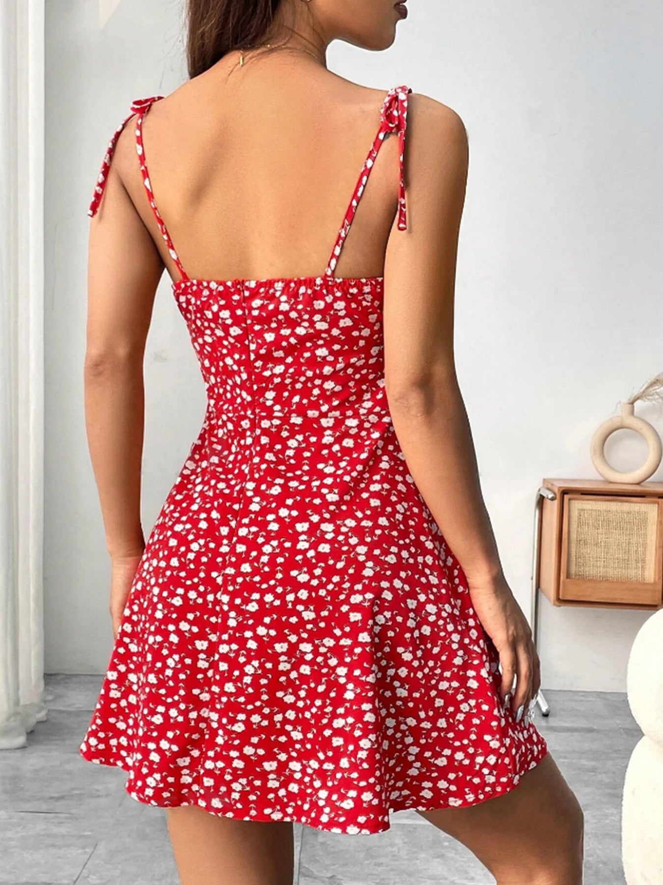 Floral Print Spaghetti Strap Dress, Elegant Vacation Style Backless Loose Ruched Tied Strap Dress For Spring & Summer, Women's C