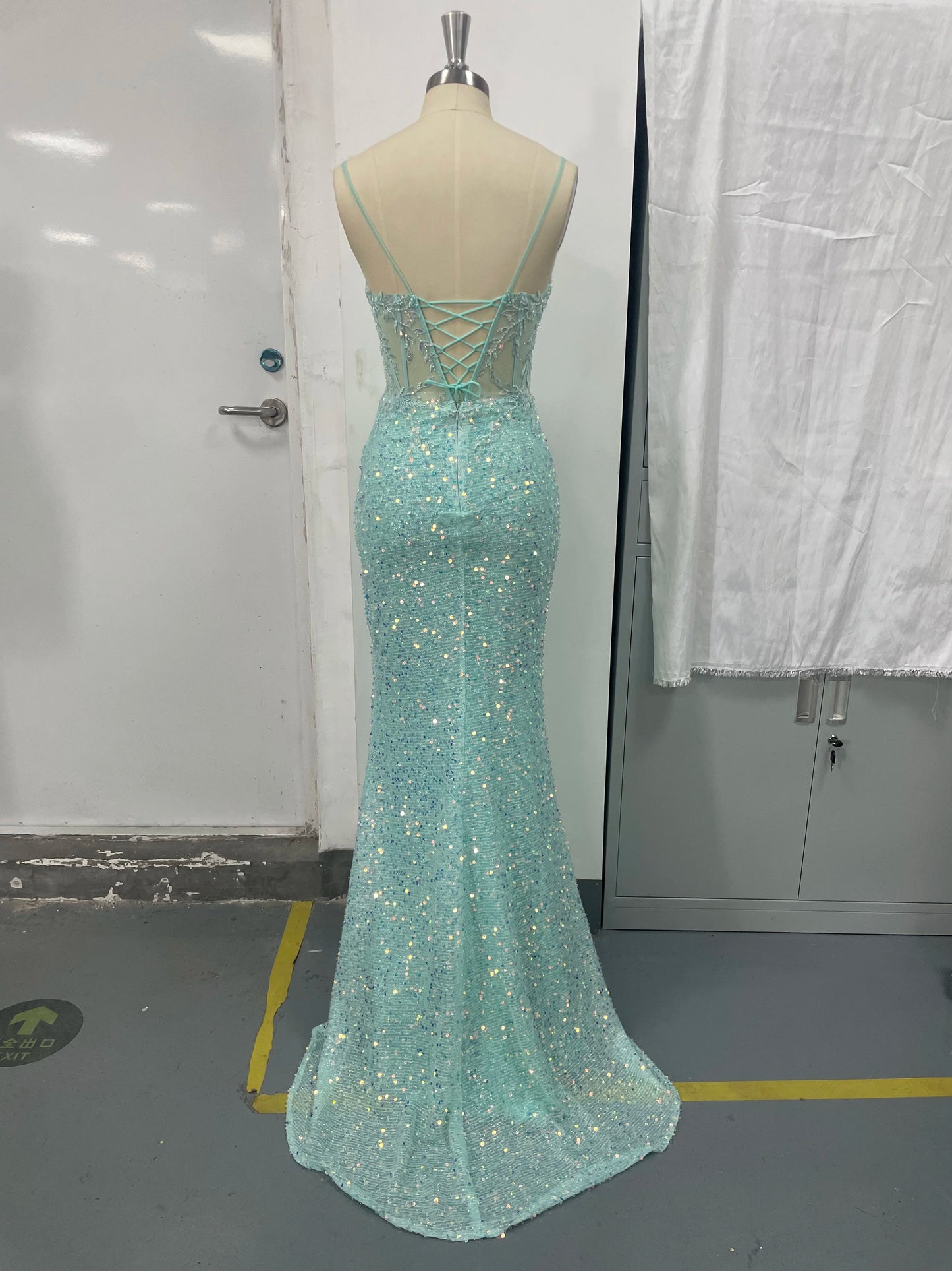 Luxury Beaded Mermaid Evening Dresses Sequin Prom Dresses With Slit 2024 Backless Sparkly Homecoming Dress Long Bridal Gown